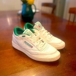 Reebok Club C Mid Chalk White & Green Shoe (size 9)